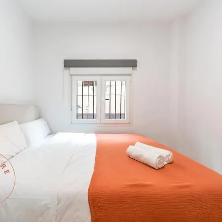 Apartment Cosy With Patio In - Tcm *