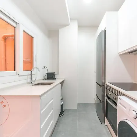 Apartment Cosy With Patio In - Tcm *