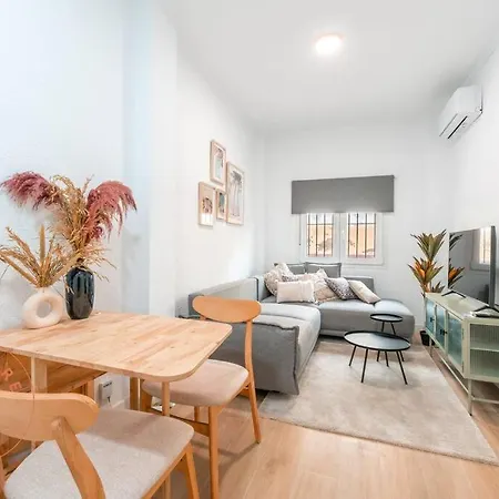 Cosy With Patio In - Tcm * Malaga